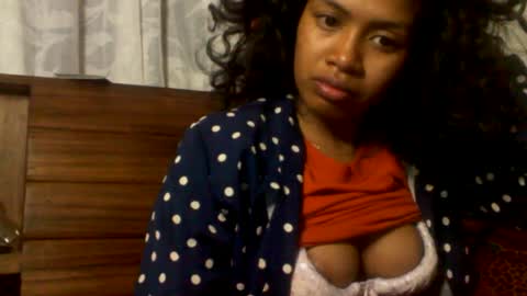 Snapshot of sexylarra12 chatting on June 19, 2026, 3:55 am sexylarra12 online show from June 19, 2026, 3:55 am
