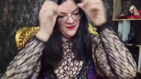 Snapshot of sexylilian chatting on May 30, 2026, 2:58 pm Mistress Lilian Lestrange online show from May 30, 2026, 2:58 pm