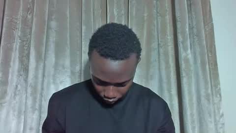 Snapshot of sexylinkebony2 chatting on March 1, 2026, 9:39 pm sexylinkebony2 online show from March 1, 2026, 9:39 pm