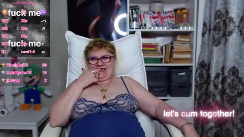 sexylynette4u online show from January 12, 2025, 2:09 pm