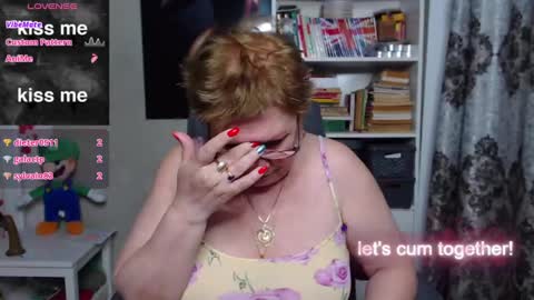 sexylynette4u online show from March 4, 2025, 4:41 pm