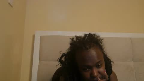 Snapshot of sexymia56 chatting on September 25, 2025, 7:56 am Miss mia online show from September 25, 2025, 7:56 am