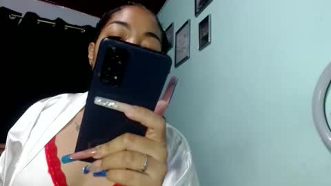 sexymomm678 online show from April 22, 2026, 4:04 am