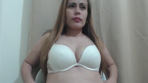 Snapshot of sexymye chatting on January 18, 2025, 10:17 am sexymye online show from January 18, 2025, 10:17 am