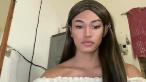 Snapshot of sexynakedweapon chatting on May 22, 2026, 3:39 pm LIEZEL online show from May 22, 2026, 3:39 pm