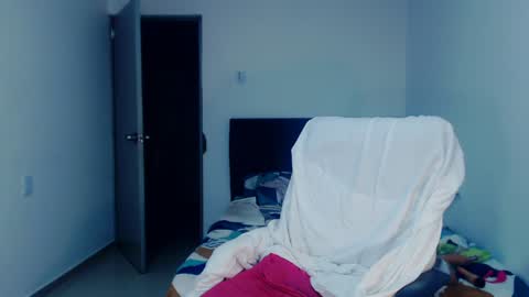 Snapshot of sexynatalia25 chatting on December 28, 2024, 5:12 am Natalia Duran online show from December 28, 2024, 5:12 am