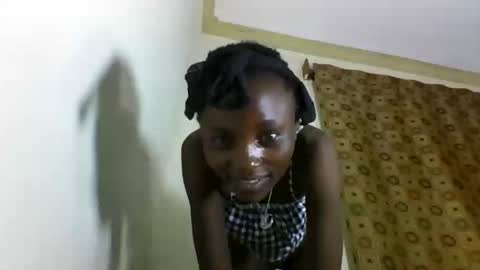Snapshot of sexyneedle22 chatting on February 21, 2025, 7:43 pm VIVIAN online show from February 21, 2025, 7:43 pm