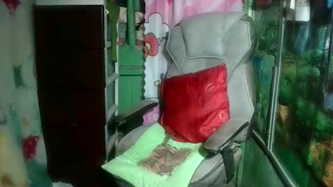 sexyoldangel online show from May 19, 2026, 6:42 am
