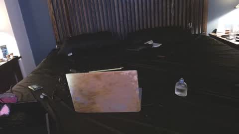 Possum online show from September 15, 2025, 3:28 am