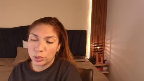 Snapshot of sexyrachel_ chatting on April 24, 2026, 12:18 pm R A C H E L online show from April 24, 2026, 12:18 pm
