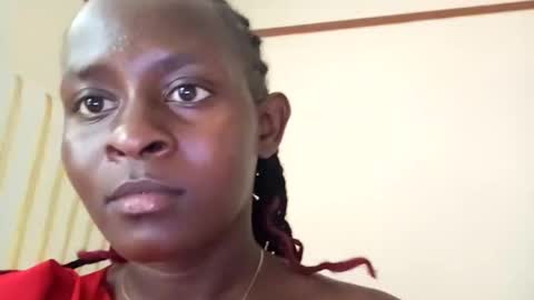 Snapshot of sexyreddebony chatting on December 22, 2024, 12:38 pm sexyreddebony online show from December 22, 2024, 12:38 pm