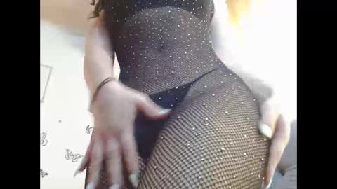 Snapshot of sexysafiravenus chatting on October 23, 2025, 5:44 pm Venus Independent Model online show from October 23, 2025, 5:44 pm