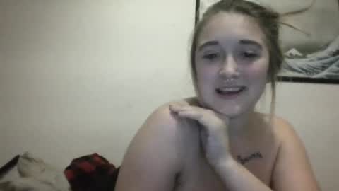 Snapshot of sexyscarlett34 chatting on December 12, 2024, 1:28 pm Goddess Rya online show from December 12, 2024, 1:28 pm