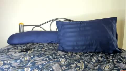 Snapshot of sexystbboy chatting on January 8, 2025, 6:31 am Artem online show from January 8, 2025, 6:31 am