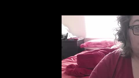 Snapshot of sexystephanie25 chatting on March 3, 2025, 12:15 am sexystacey25 online show from March 3, 2025, 12:15 am