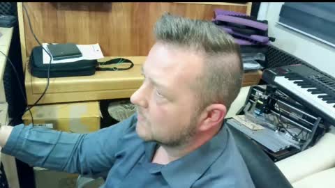 sexysteve80 online show from April 22, 2026, 8:54 pm