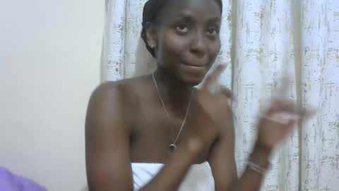 maria online show from November 4, 2025, 8:52 pm