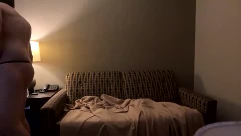 Smooth bi guy online show from June 3, 2026, 7:33 am
