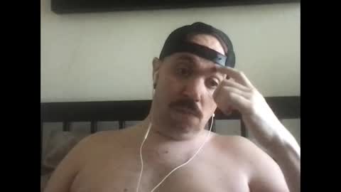 sfgiants1982 online show from September 25, 2025, 10:35 pm