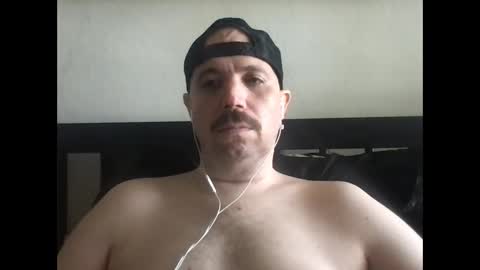 sfgiants1982 online show from October 4, 2025, 9:02 pm