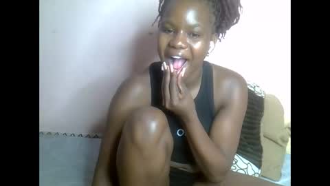 Snapshot of shaa_loon chatting on February 12, 2026, 7:36 am shaa_loon online show from February 12, 2026, 7:36 am