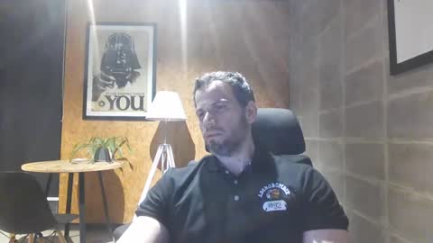 shad0w_hunter online show from January 24, 2025, 11:02 pm