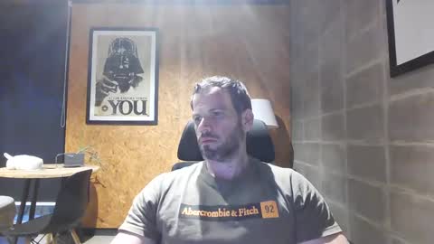 shad0w_hunter online show from February 17, 2025, 10:25 pm