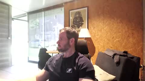 shad0w_hunter online show from September 10, 2025, 2:06 pm