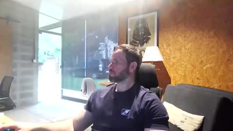 shad0w_hunter online show from March 18, 2026, 12:30 pm