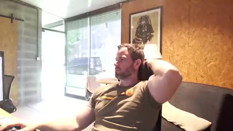 shad0w_hunter online show from March 31, 2026, 1:55 pm