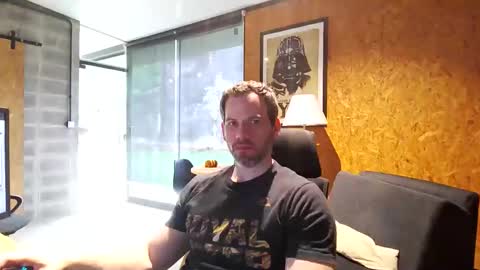 shad0w_hunter online show from April 14, 2026, 1:17 pm