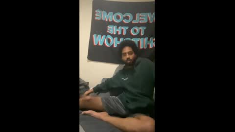 Shadow online show from October 12, 2025, 11:15 pm