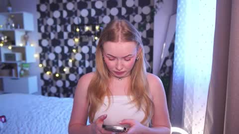 Sindy and Nancy  Next stream 1 December  online show from March 3, 2026, 6:52 am