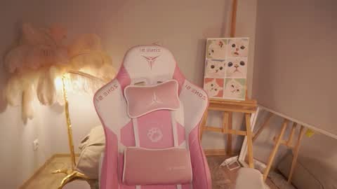 Lily  online show from January 15, 2026, 10:31 am