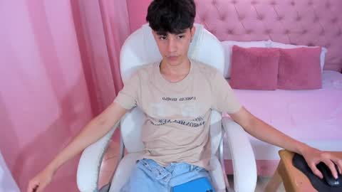 Snapshot of shady_stone chatting on February 21, 2025, 10:15 pm shady_stone online show from February 21, 2025, 10:15 pm