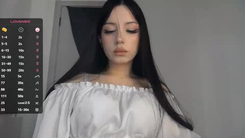 shaecatalina online show from June 2, 2026, 8:38 am