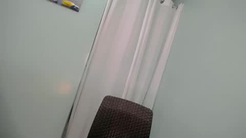 Snapshot of shaggynm505 chatting on February 21, 2026, 10:27 am Beautiful Angel online show from February 21, 2026, 10:27 am