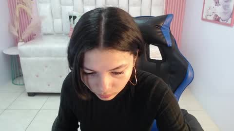 Shalon  online show from September 20, 2025, 1:23 pm