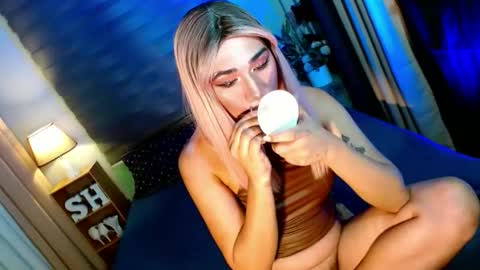 MISS SHANE online show from December 3, 2025, 6:39 pm