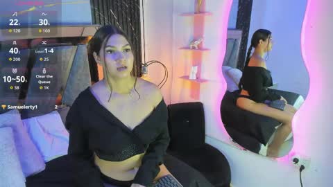 Snapshot of shanel_elyse chatting on June 2, 2026, 3:36 pm Shanel Elyse online show from June 2, 2026, 3:36 pm