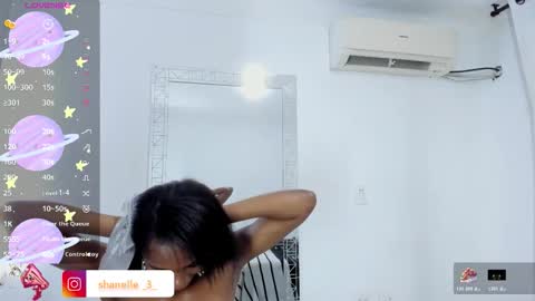 Snapshot of shanelle__ chatting on November 11, 2025, 3:23 pm S H A N E L L E online show from November 11, 2025, 3:23 pm