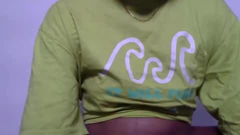 Snapshot of shaniya_cute chatting on February 27, 2025, 5:45 am shaniya online show from February 27, 2025, 5:45 am