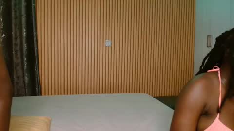 Snapshot of shaniz_shallet chatting on November 8, 2025, 3:56 pm Shaniz online show from November 8, 2025, 3:56 pm