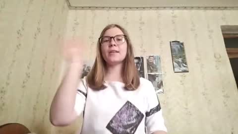 Snapshot of shannonswint chatting on June 23, 2026, 7:06 am Anya online show from June 23, 2026, 7:06 am