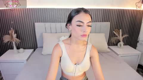 SHANON online show from September 19, 2025, 7:14 pm