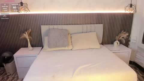 SHANON online show from October 7, 2025, 7:11 pm