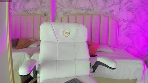 Shantal online show from January 18, 2026, 11:14 am