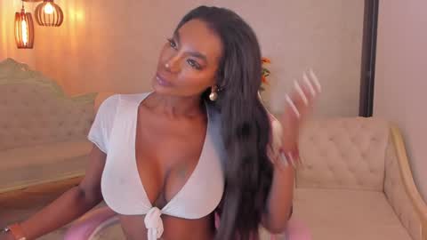 ShantallKnowles online show from March 25, 2026, 1:50 pm