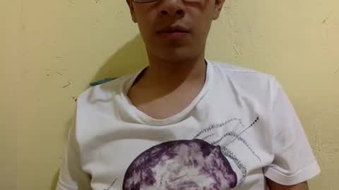 shantiiago7_ online show from March 9, 2025, 3:22 am