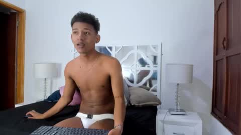 Shanti Wets Brunette online show from November 1, 2025, 3:52 am